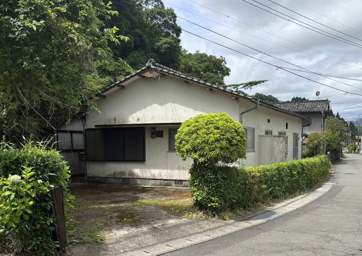 敷地100坪人気の平屋！球磨川の自然を感じる静かな住環境です【西間下町381-1】